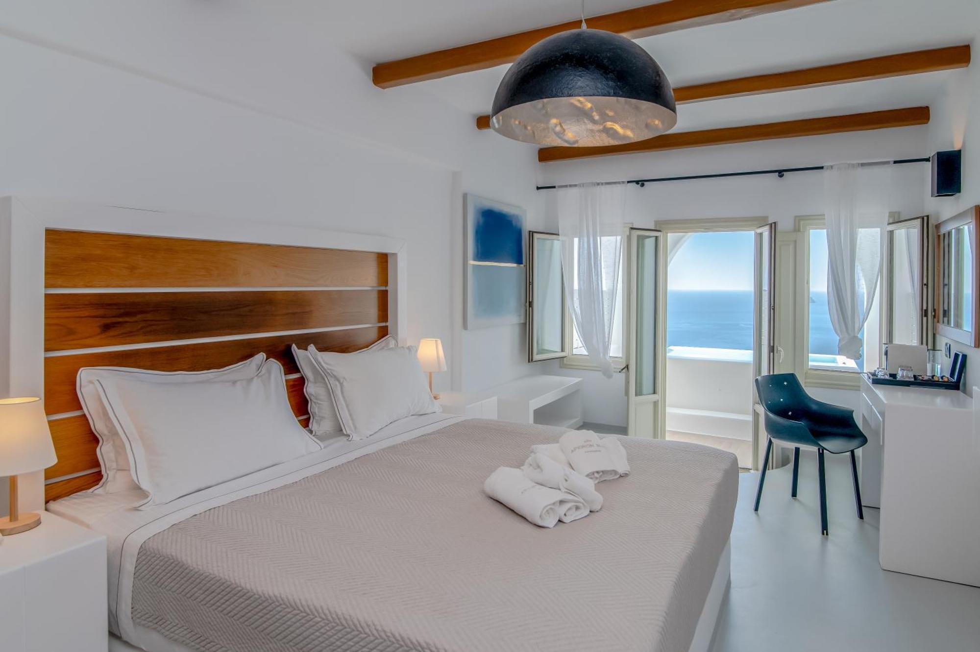 Apeiron Blue Santorini - Sustainable Adults Only 14 5*