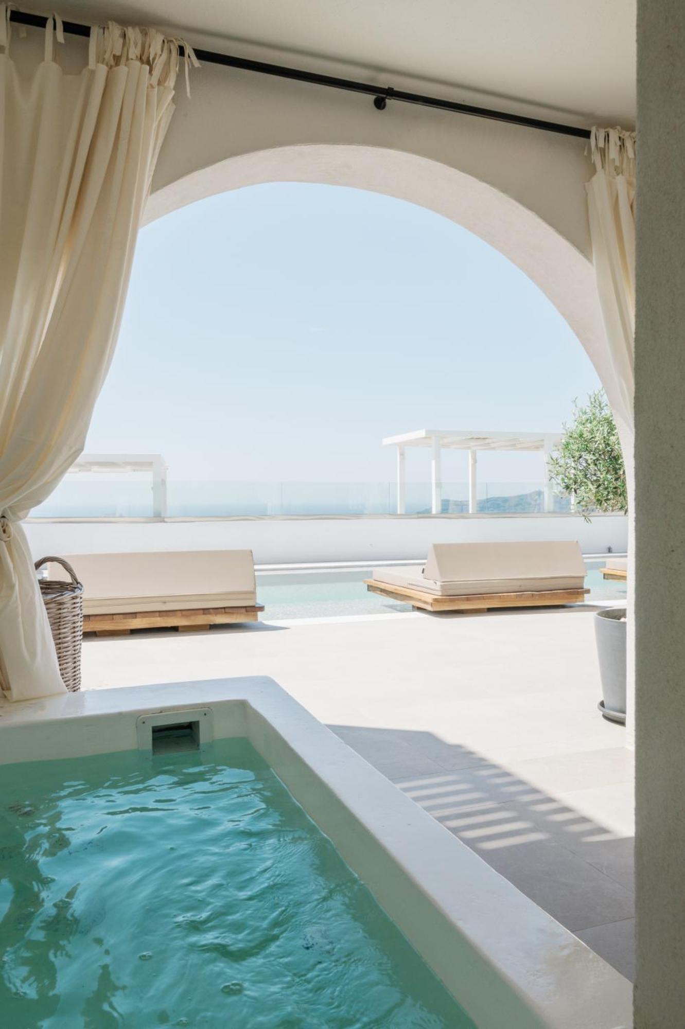Apeiron Blue Santorini - Sustainable Adults Only 14